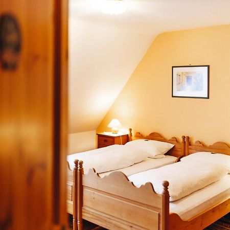 Landgasthof Haueis Marktleugast ภายนอก รูปภาพ