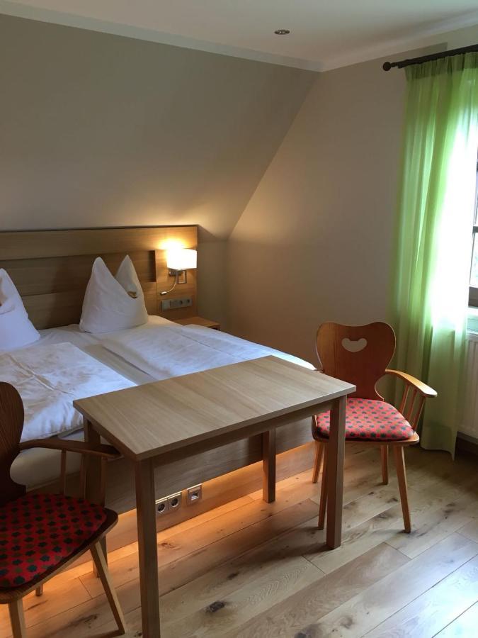 Landgasthof Haueis Marktleugast ภายนอก รูปภาพ