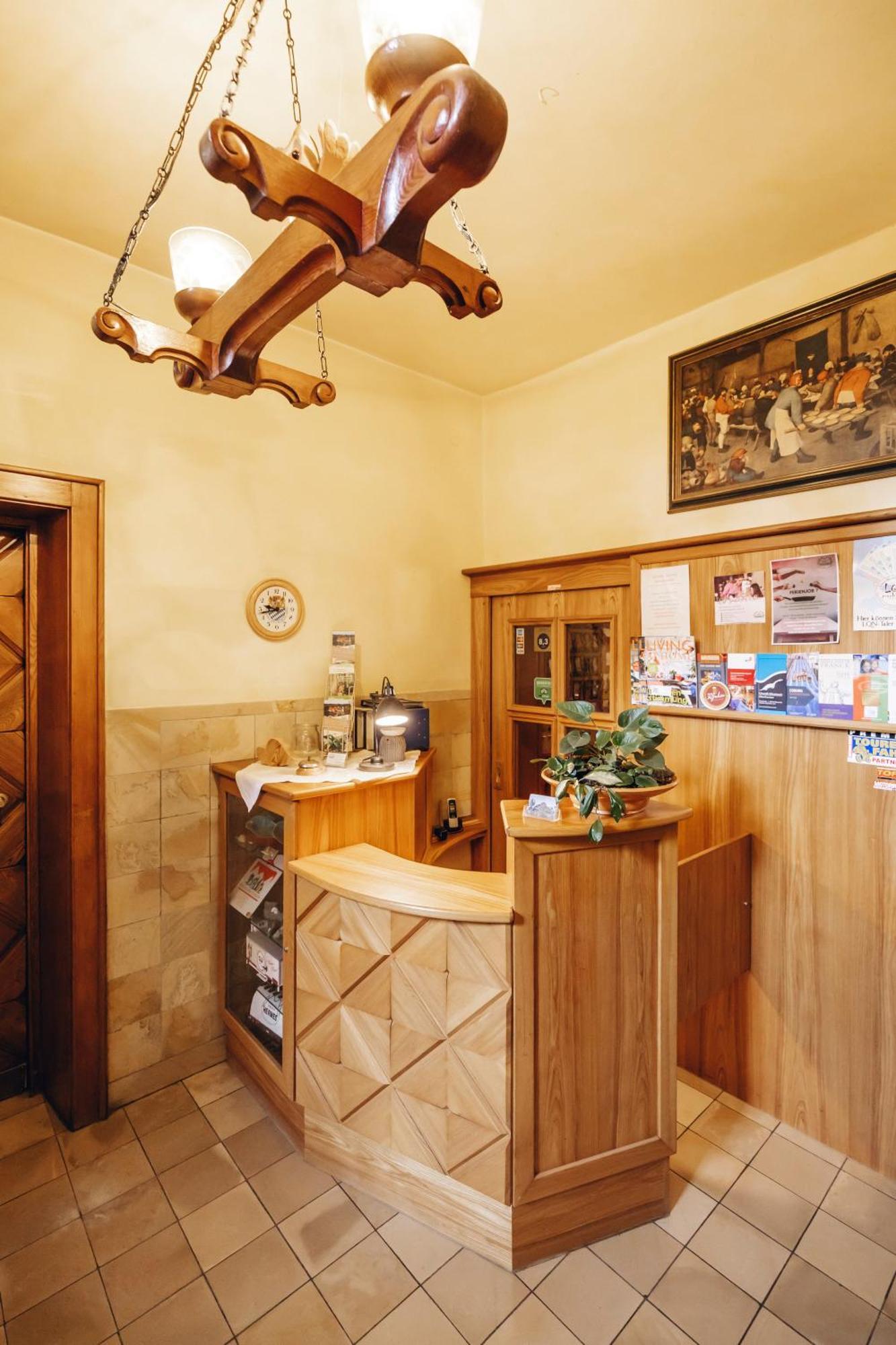 Landgasthof Haueis Marktleugast ภายนอก รูปภาพ