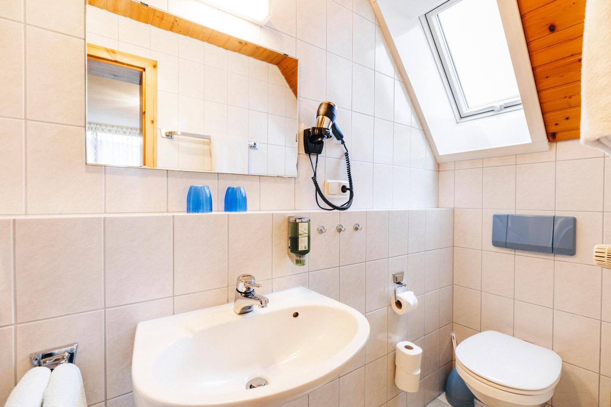 Landgasthof Haueis Marktleugast ภายนอก รูปภาพ